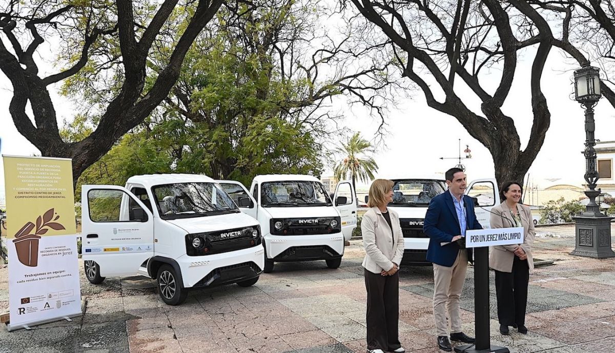 J Espinar   Nuevos camiones de recogida de residuos   01