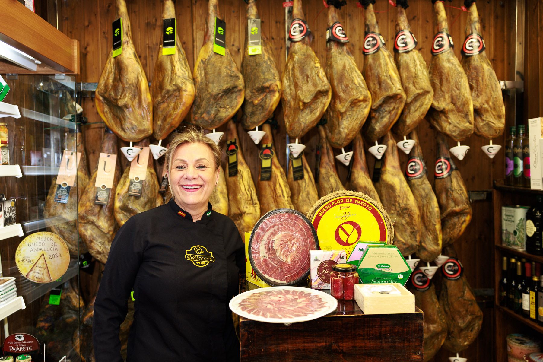 Olga Fuster Guillén, propietaria de La Bellotera, en pleno centro de Jerez.