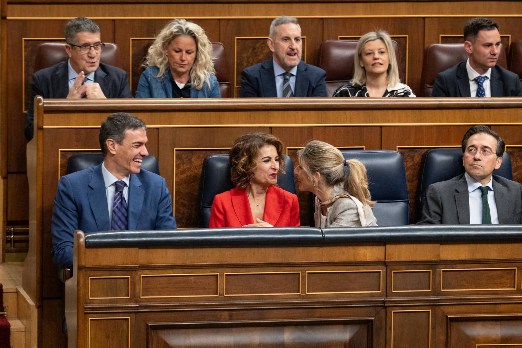 Montero, con Yolanda Díaz y Pedro Sánchez.