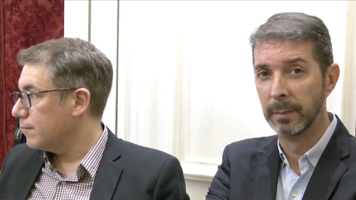 Los dos españoles en la televisión de Guinea Ecuatorial.