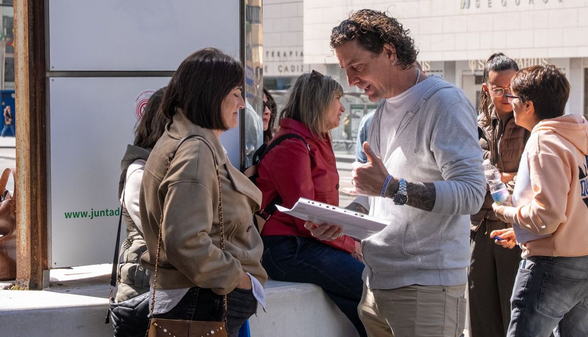 Recogida de firmas, Unidad diversidad género Cádiz   2