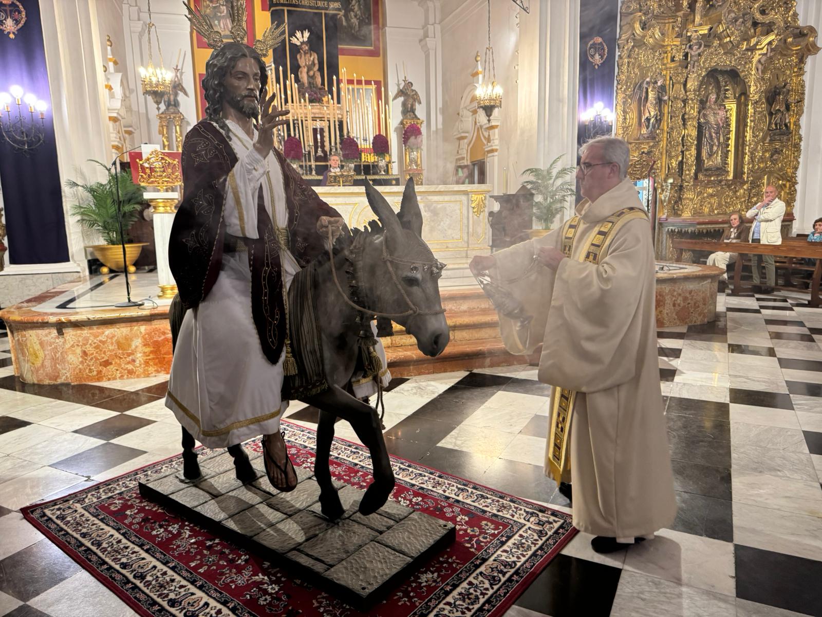 La nueva Borriquita de Carmona, que procesionará este Domingo de Ramos.