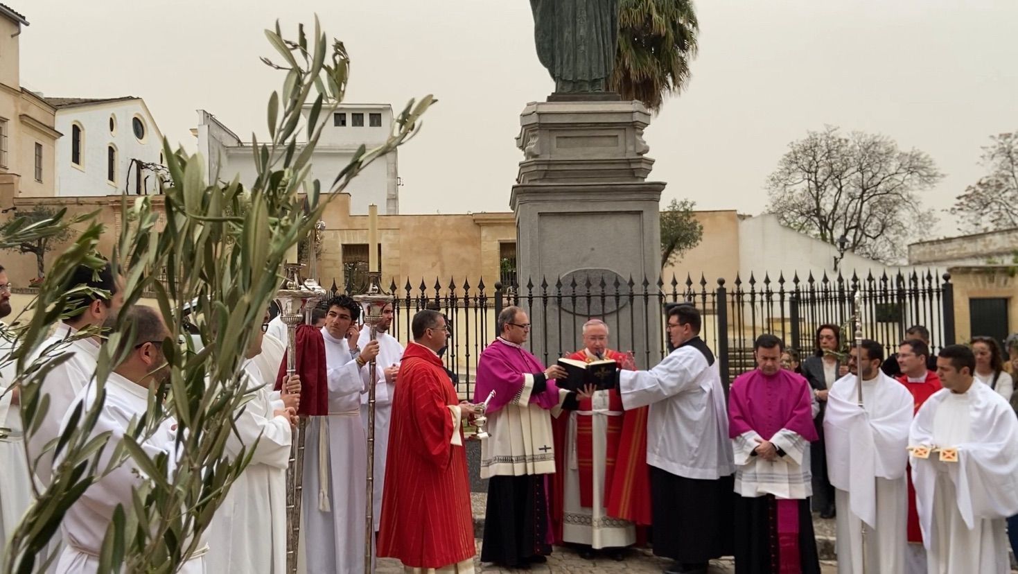 La celebración el pasado año ante el monumento a San Juan Pablo II. 