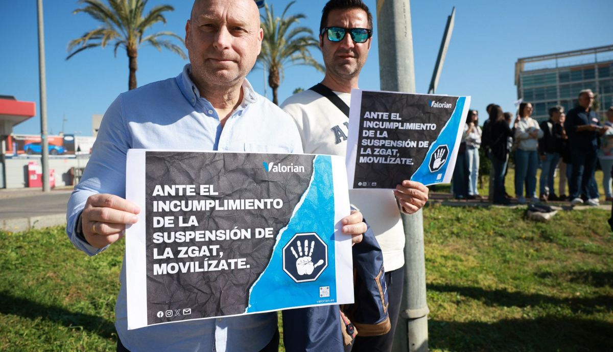 Concentracion trabajadores Corte Ingles Jerez ZGAT