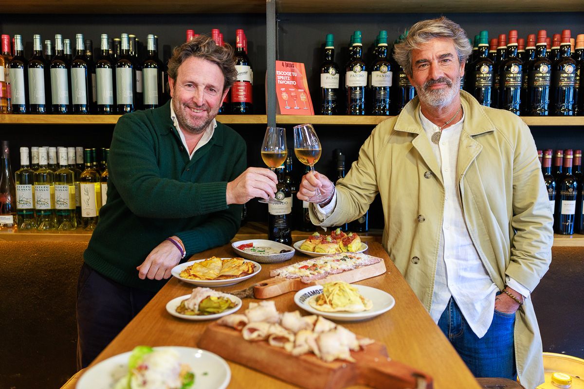 Jorge Piera, CEO de Galera Group, con uno de sus socios.