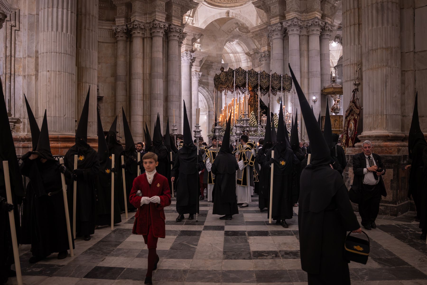 El Viernes de Dolores, antesala de la Semana Santa en Cádiz