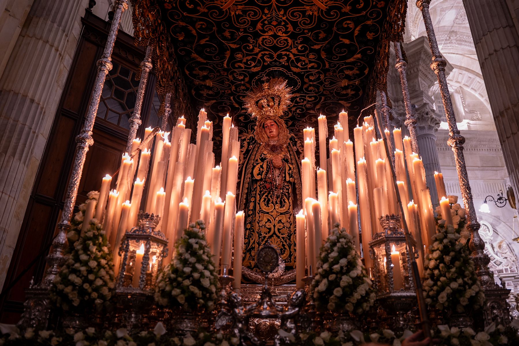 El Viernes de Dolores, antesala de la Semana Santa en Cádiz