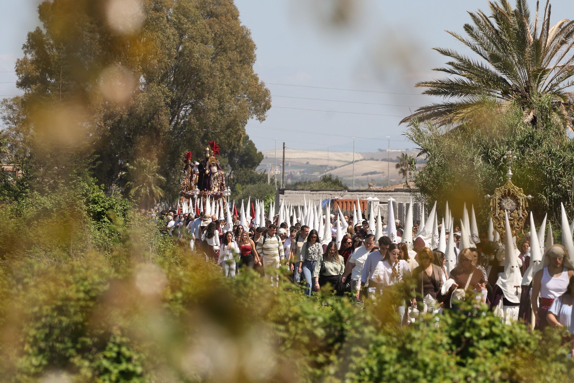 La Entrega, por la carretera de San José Obrero. 