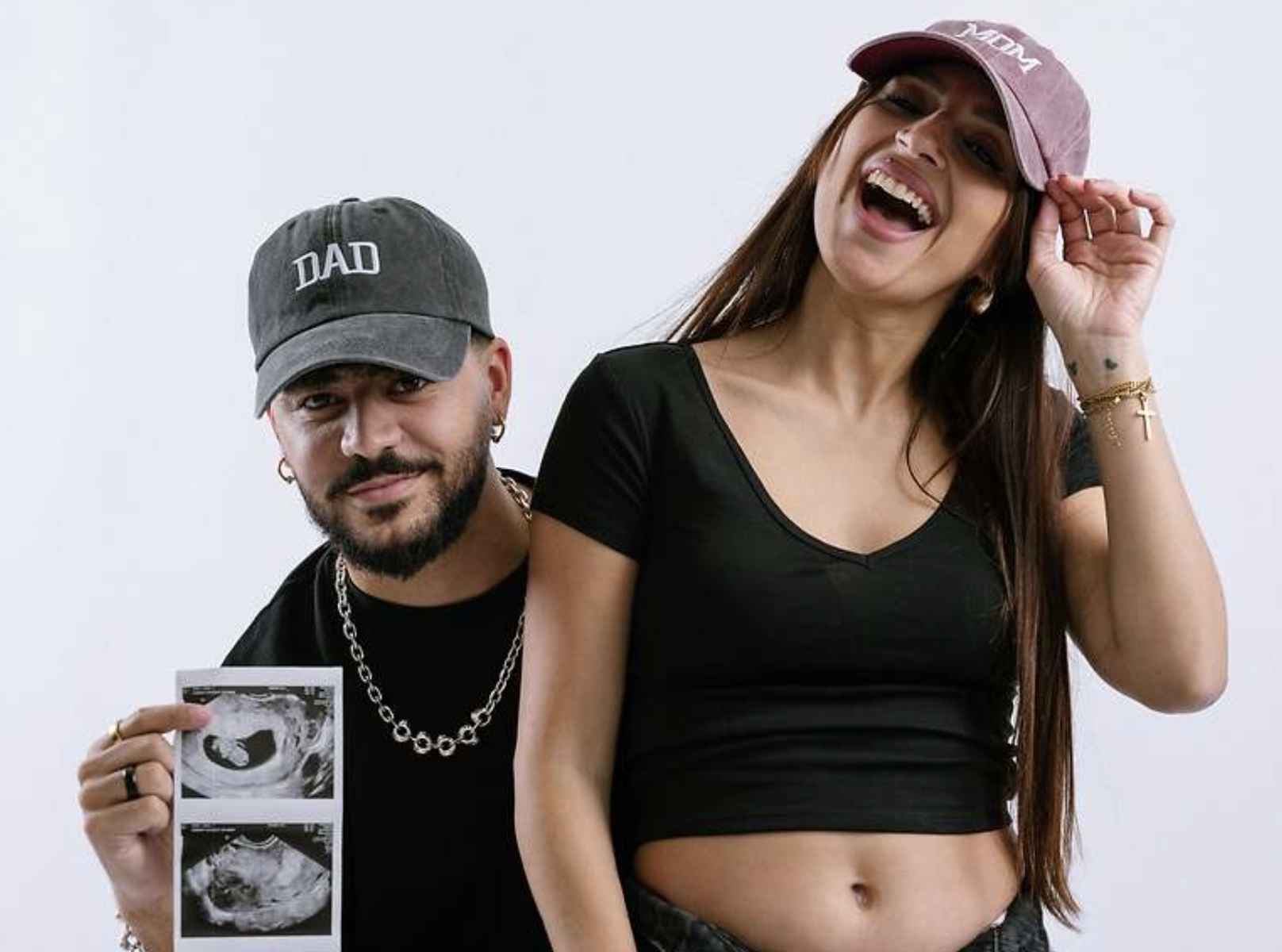 Aguasantas y Juan José, ex de Manuel Cortés y de su hermana Alma, serán padres.