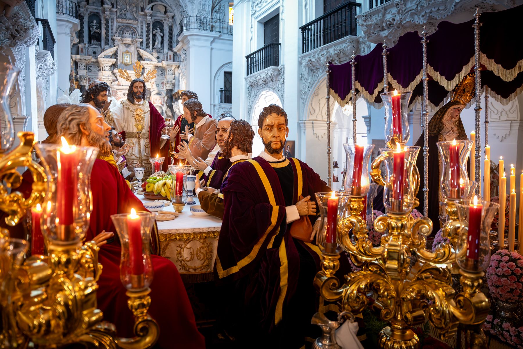 Domingo de Ramos de luz y viento: Cádiz estrena el palio de la Reina de Todos los Santos