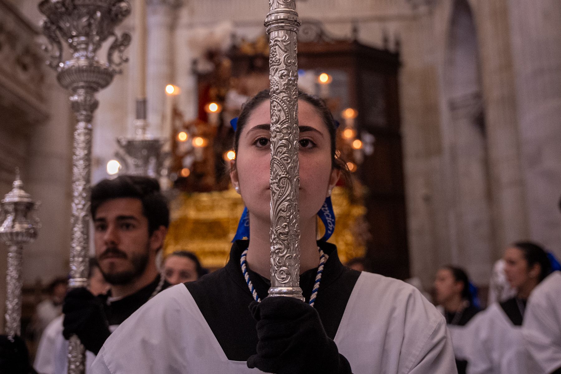 Domingo de Ramos de luz y viento: Cádiz estrena el palio de la Reina de Todos los Santos