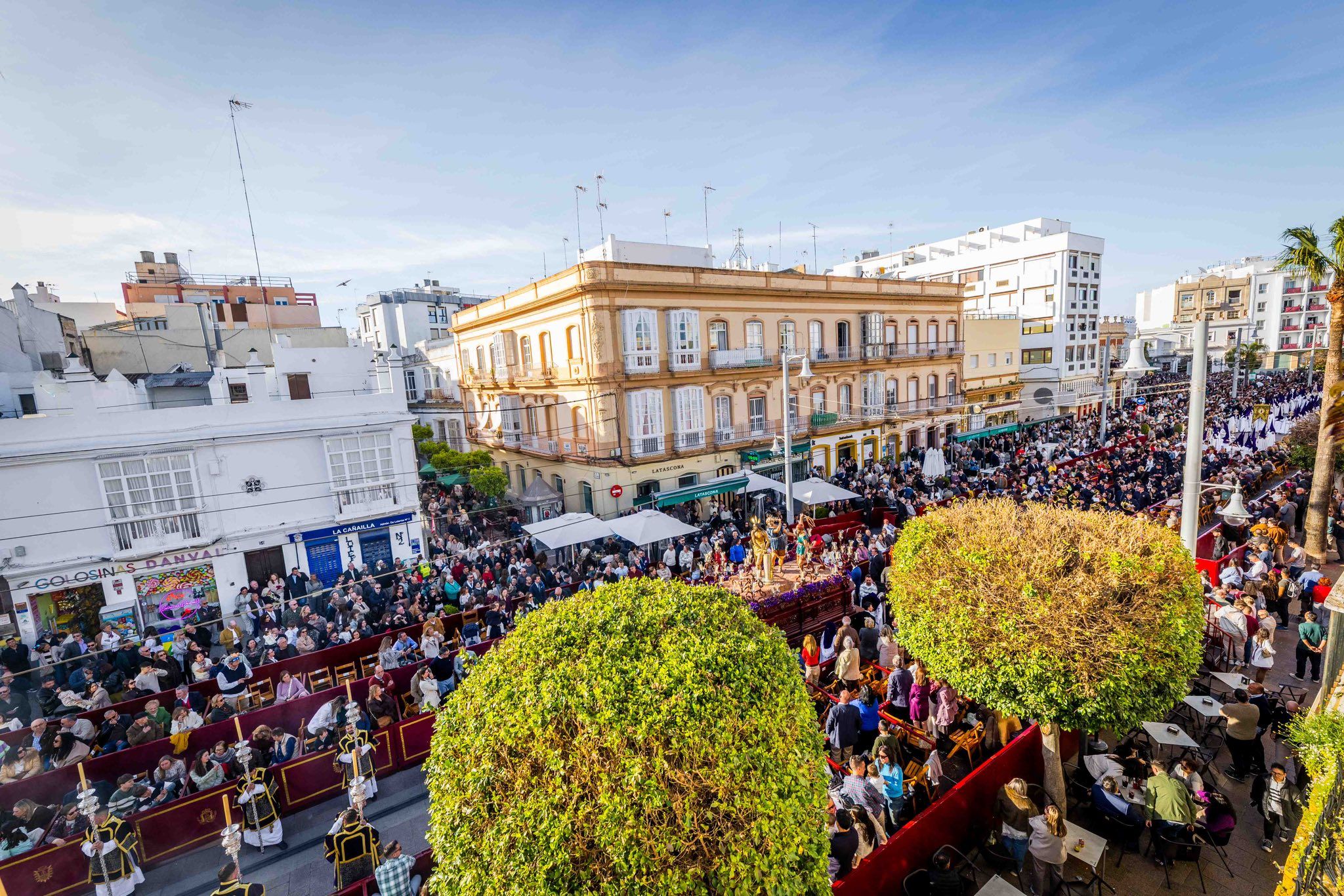 Gran ambiente en la Carrera Oficial.