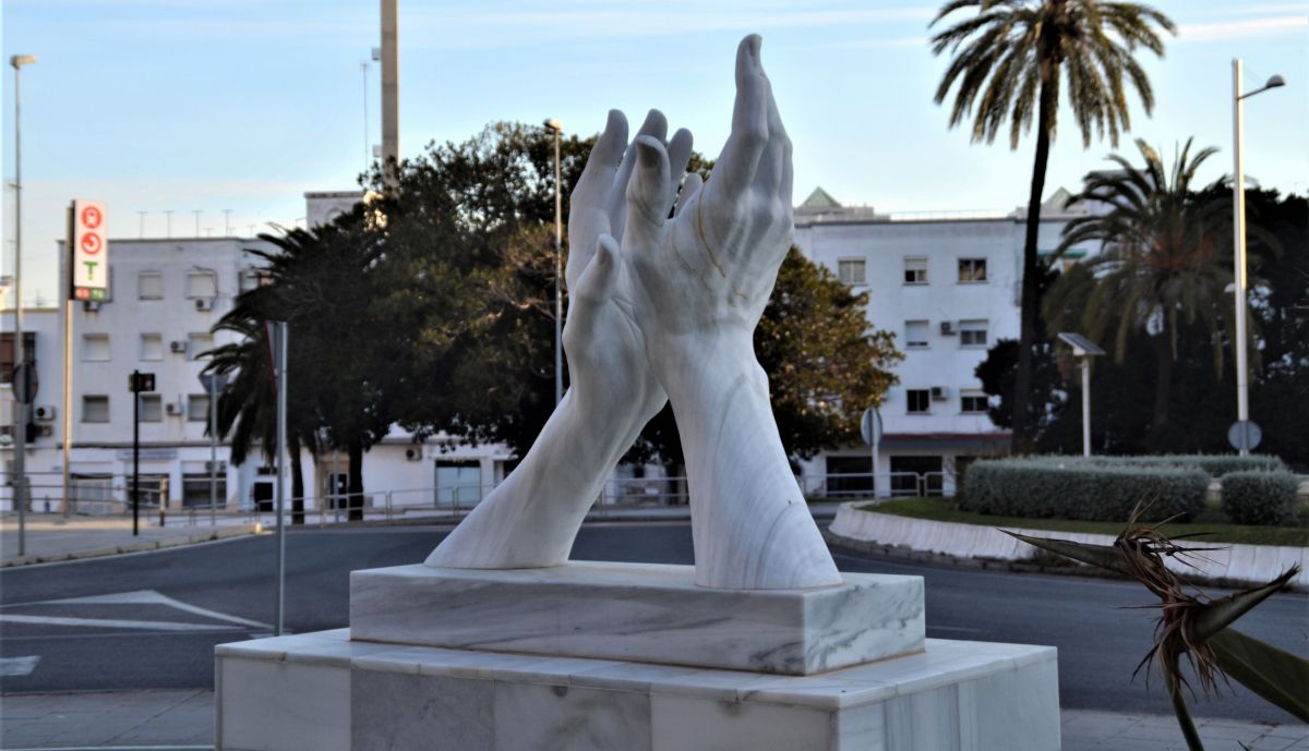 4 Aplauso Eterno. Vista angular izquierda, posterior. (1)