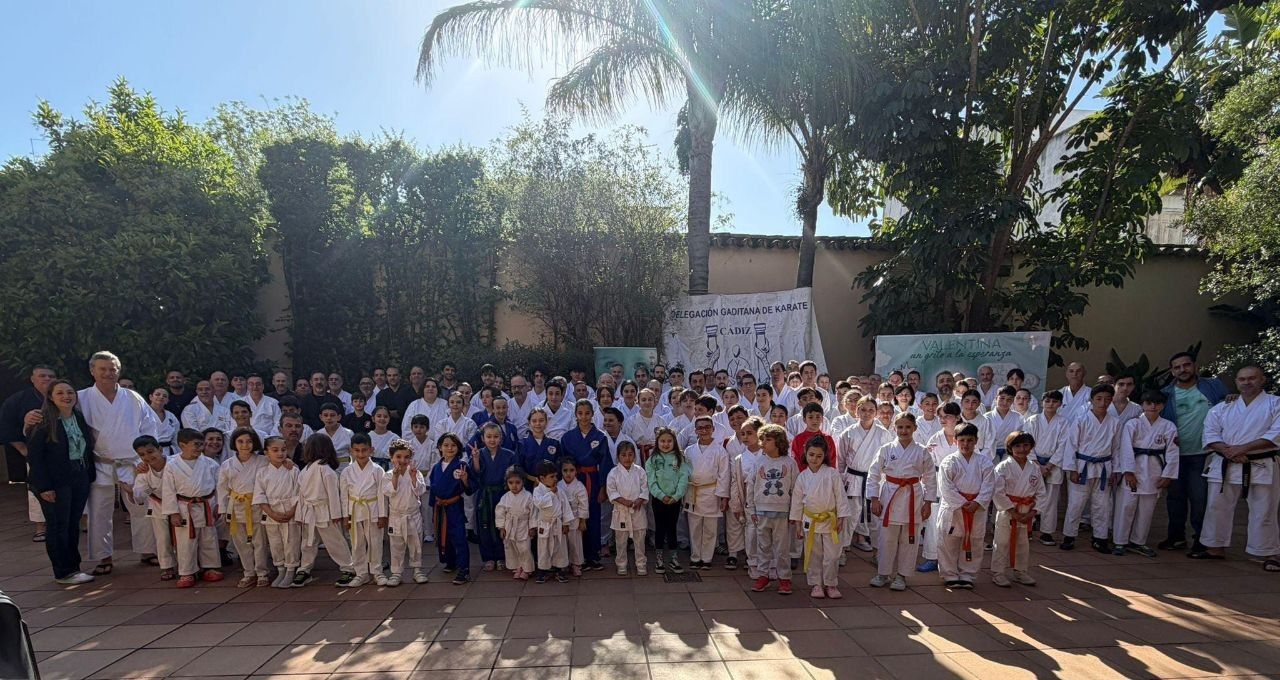 Reunión de clubes en el evento 'Un kiai por Valentina' en Jerez.