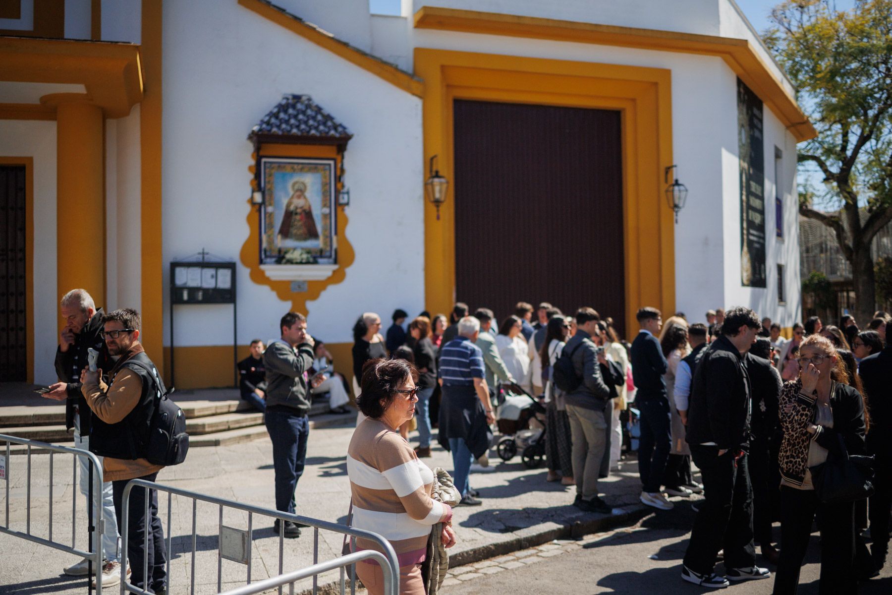 La hermandad de Candelaria, de La Plata, procesionando este Lunes Santo en Jerez