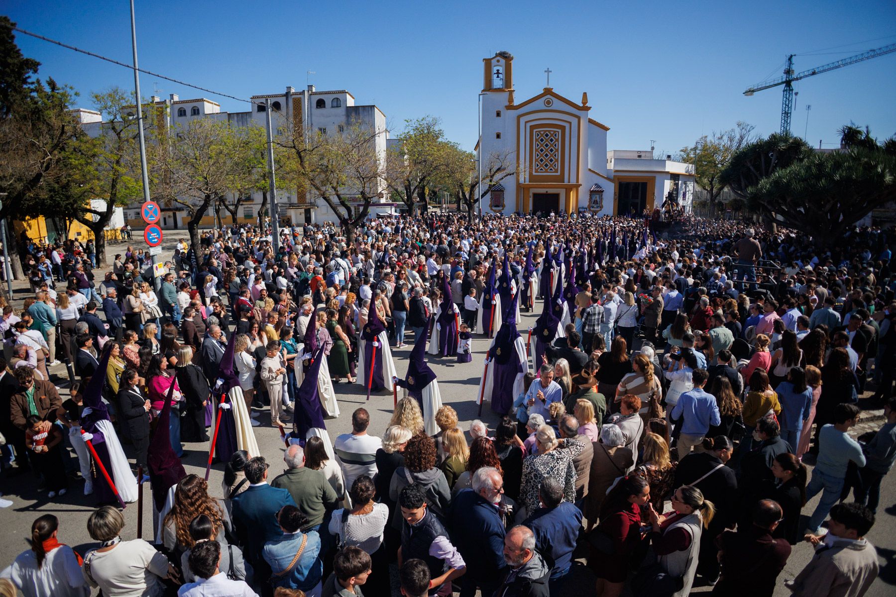 La hermandad de Candelaria, de La Plata, procesionando este Lunes Santo en Jerez