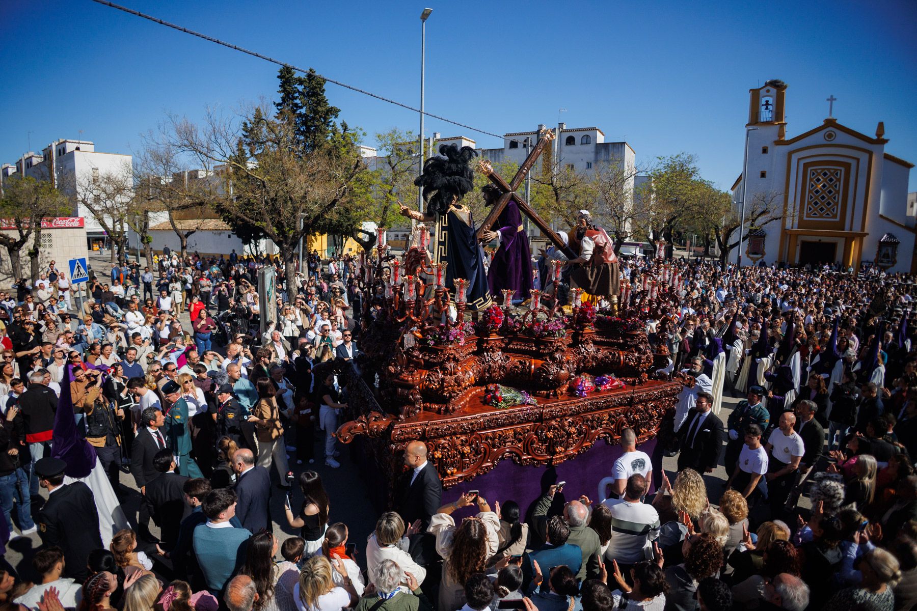 La hermandad de Candelaria, de La Plata, procesionando este Lunes Santo en Jerez La hermandad de Candelaria, de La Plata, procesionando este Lunes Santo en Jerez