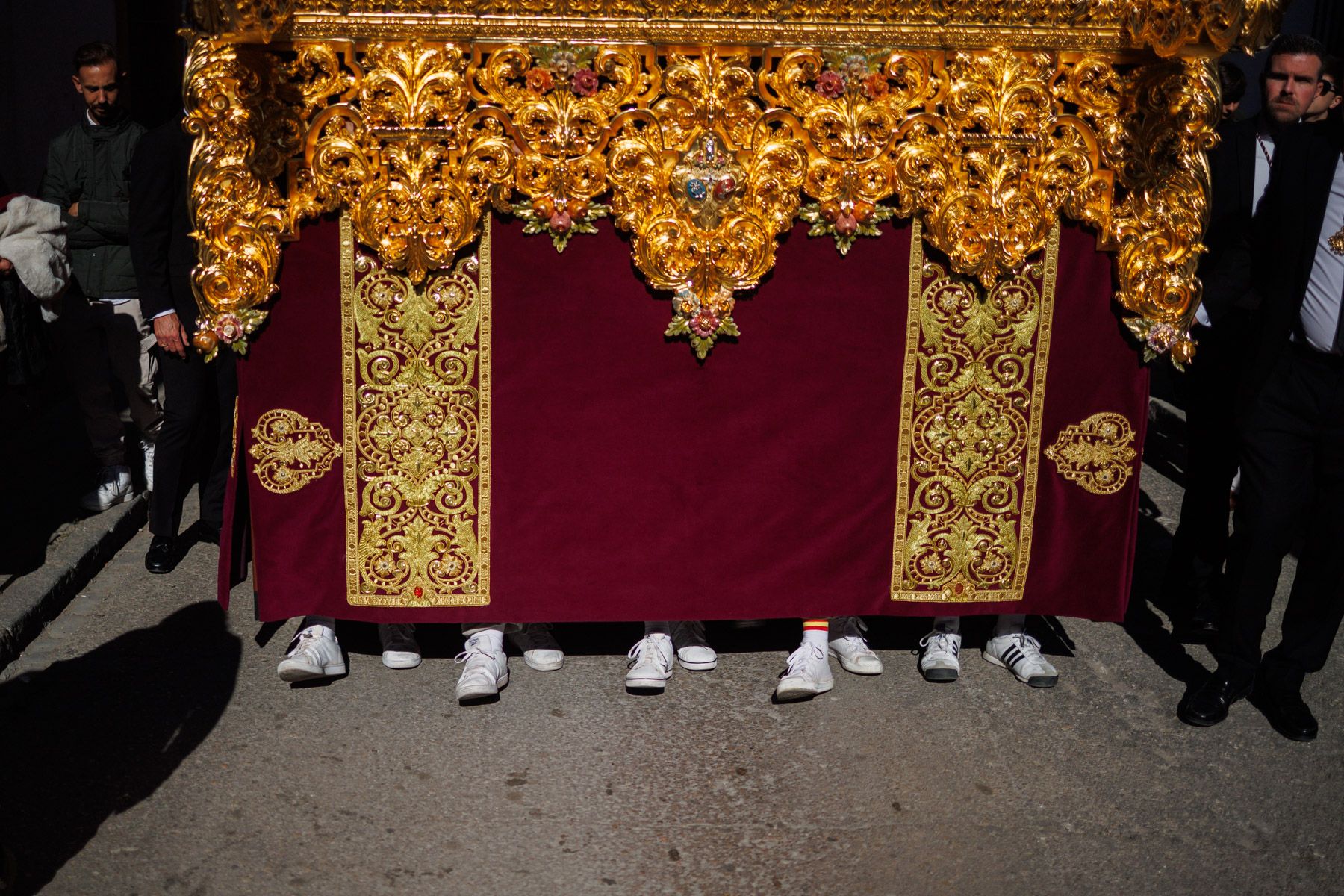La Paz de Fátima procesiona en un Lunes Santo perfecto en Jerez