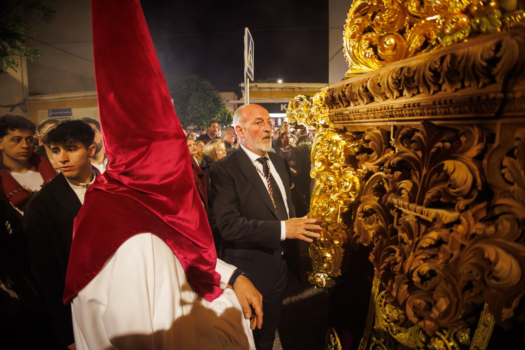 La Paz de Fátima procesiona en un Lunes Santo perfecto en Jerez