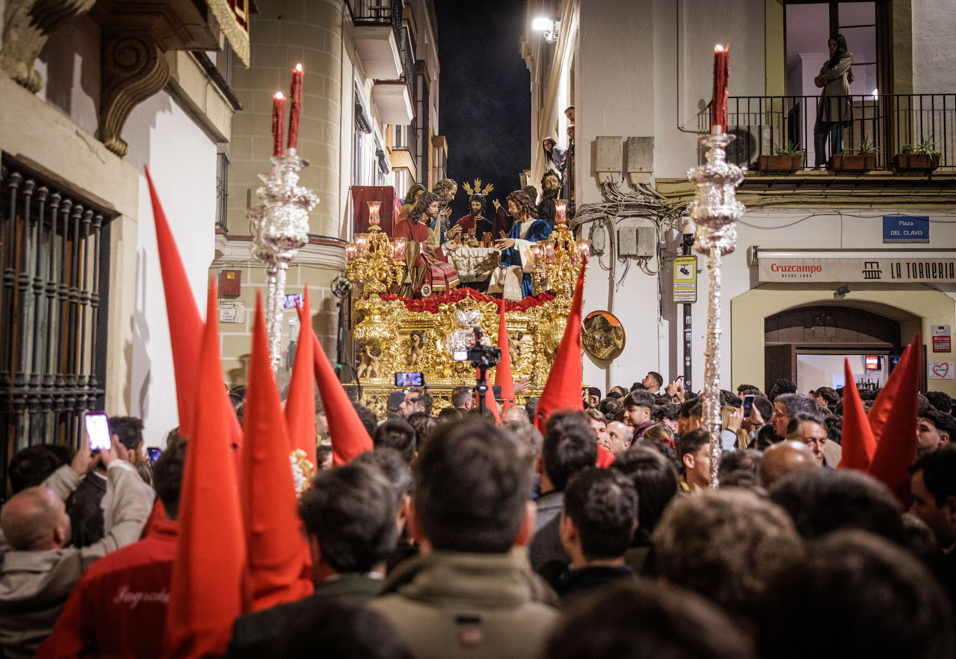 La Santa Cena sale de San Marcos este Lunes Santo en Jerez por calle Tornería.