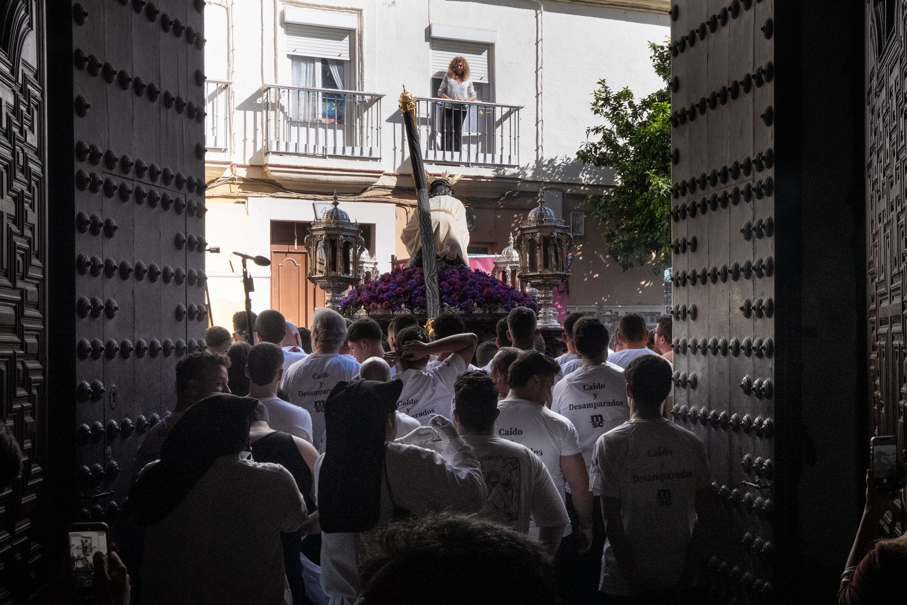 Imágenes de un Martes Santo radiante en Cádiz