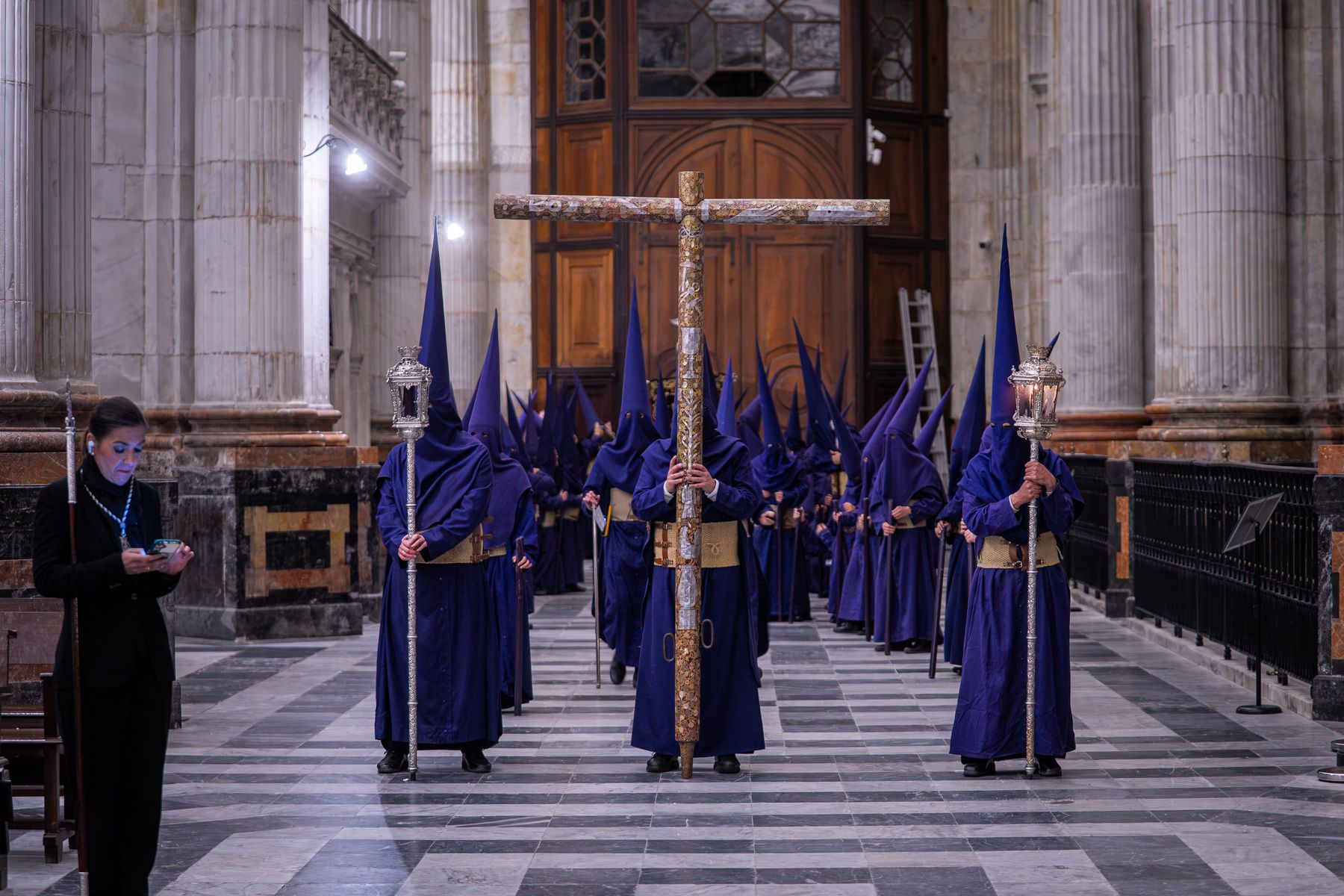 Imágenes de un Martes Santo radiante en Cádiz