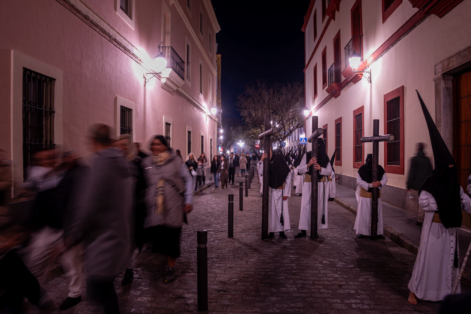 Imágenes de un Martes Santo radiante en Cádiz