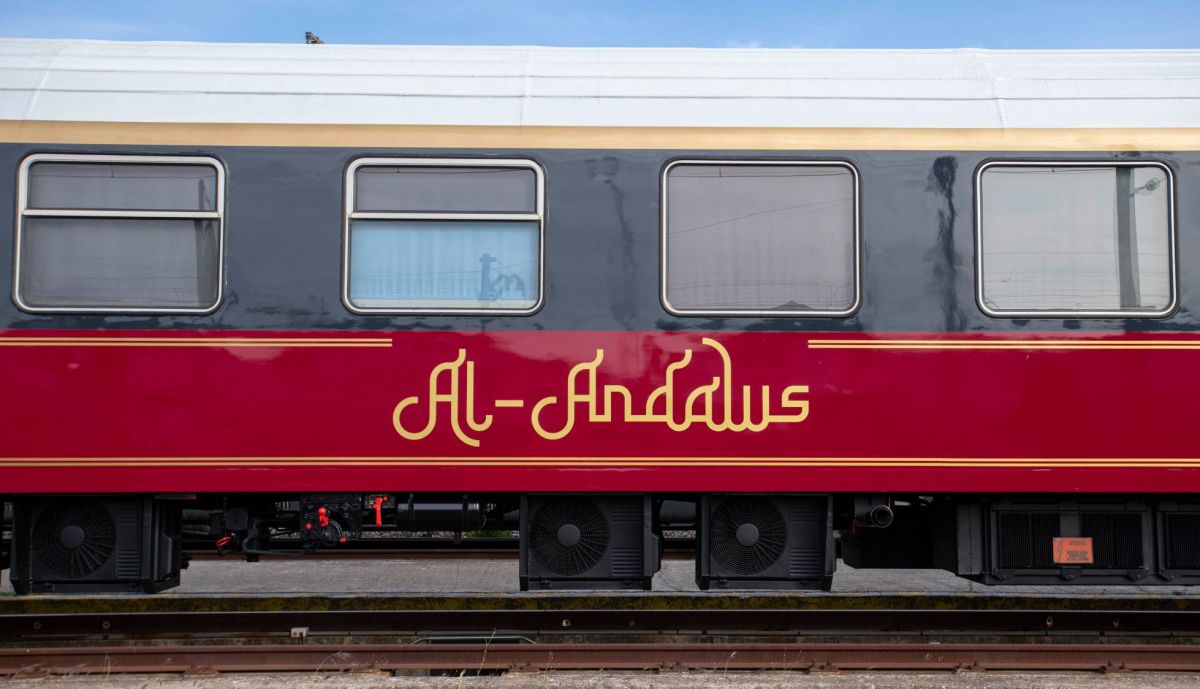 Exterior del tren Al Ándalus