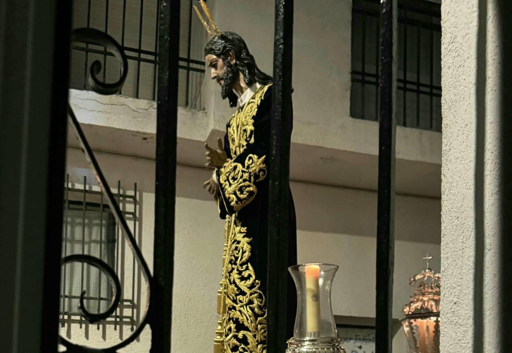 Jesús Cautivo durante su recorrido este Martes Santo en El Puerto.