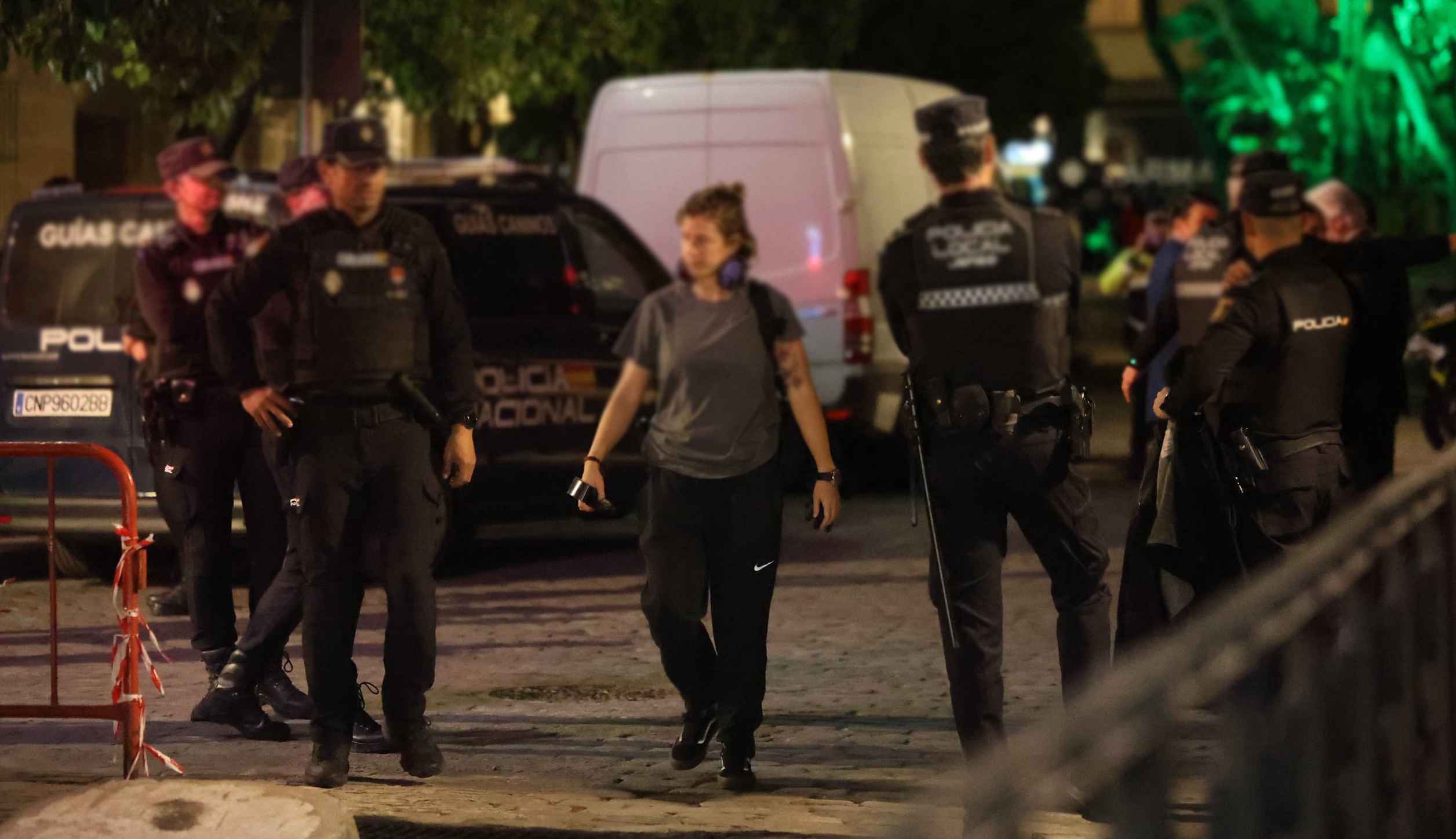 Intervención policial en el parking del Arenal.