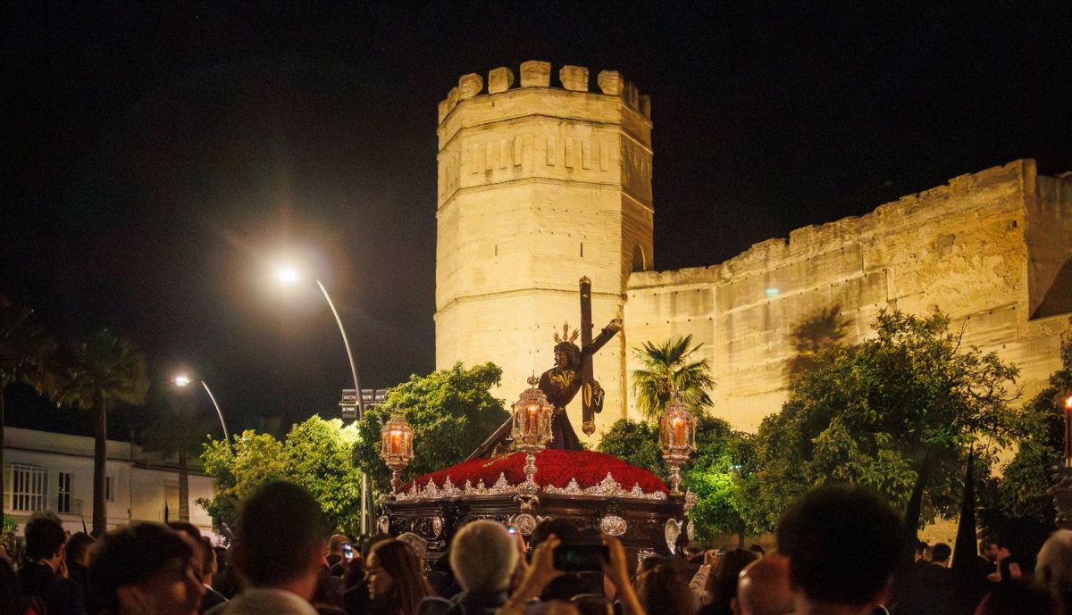 Las Tres Caídas un Miércoles Santo desde San Miguel