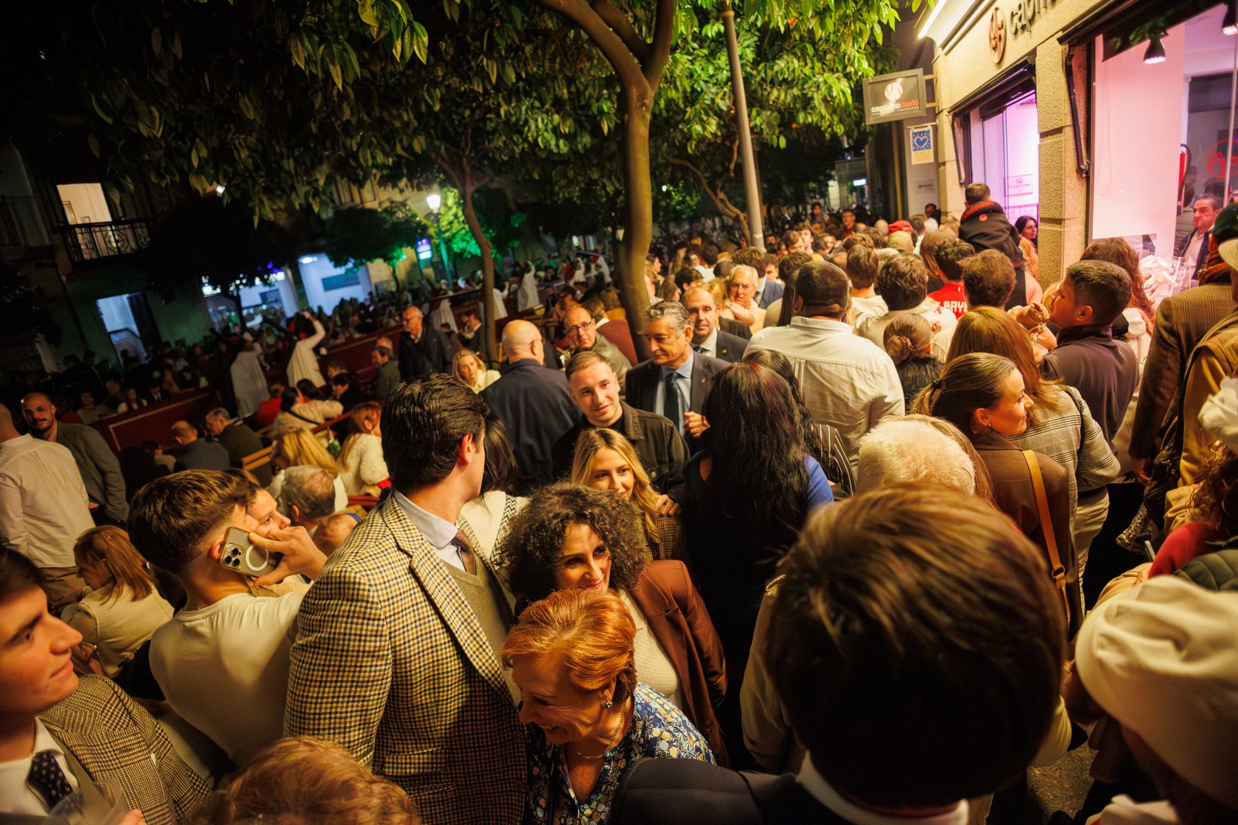 El consejero Antonio Sanz, en calle Larga este Miércoles Santo.