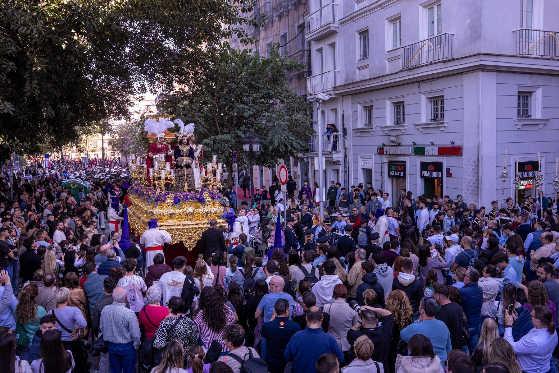 Las imágenes del Miércoles Santo de Cádiz.
