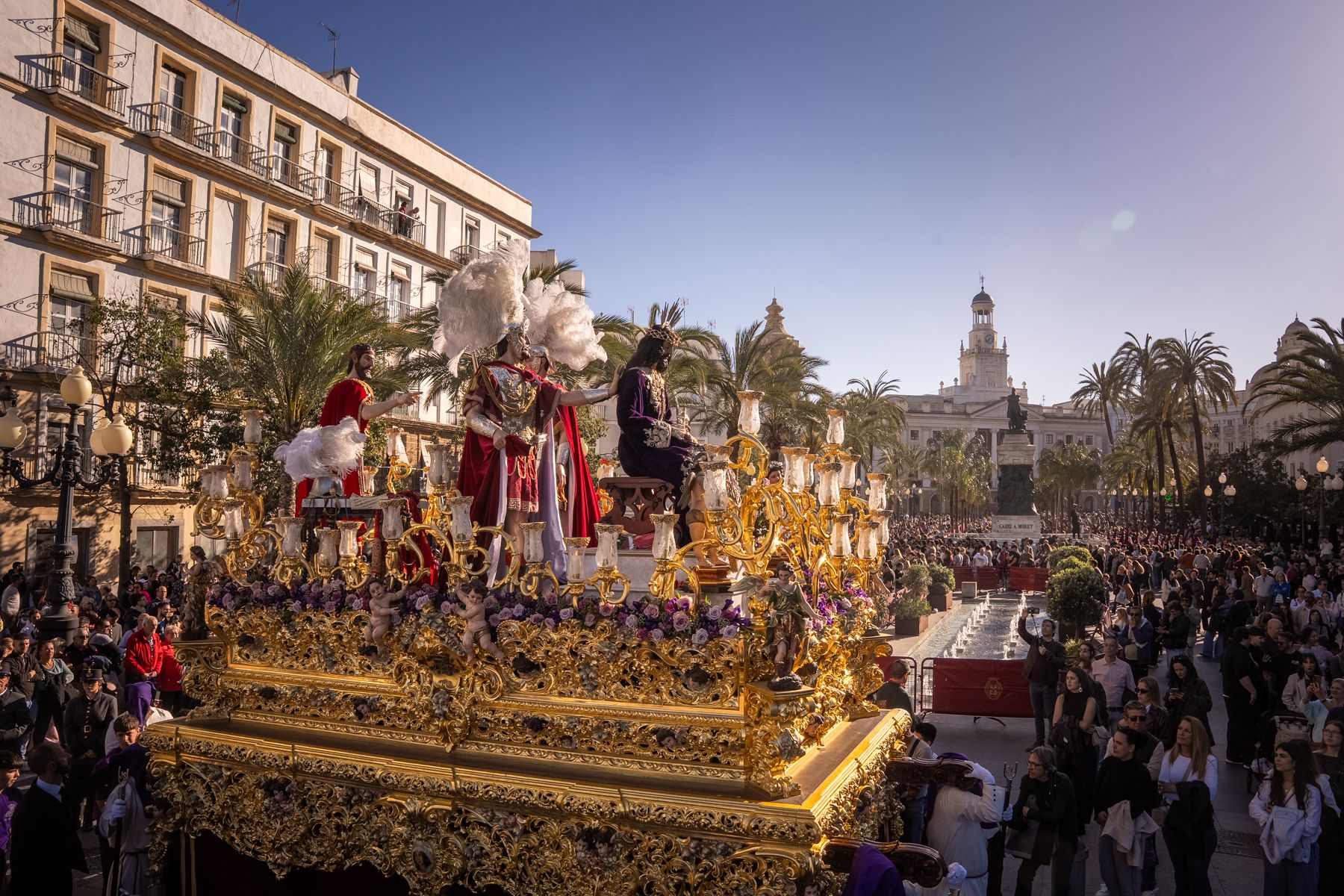 Las imágenes del Miércoles Santo de Cádiz.