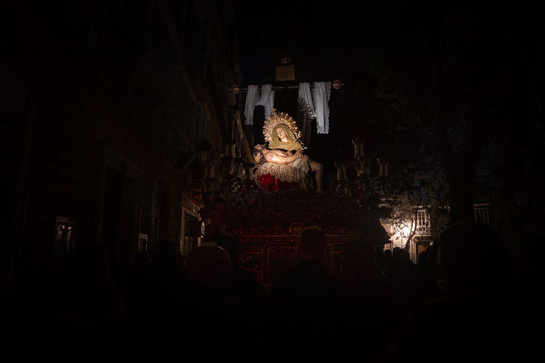 Las imágenes del Miércoles Santo de Cádiz.