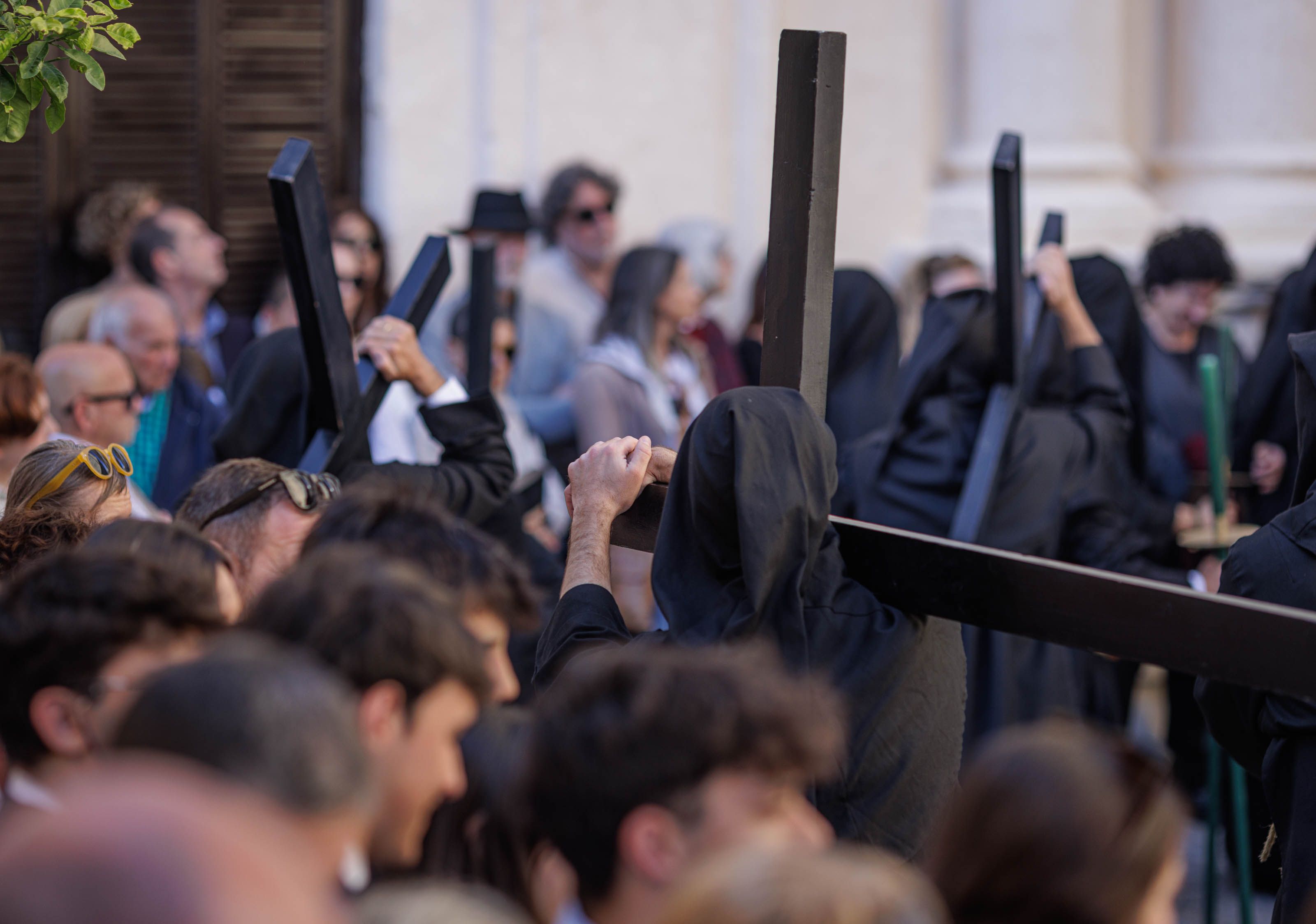 La salida de la Hermandad de la Vera-Cruz este Jueves Santo de 2026, en imágenes.