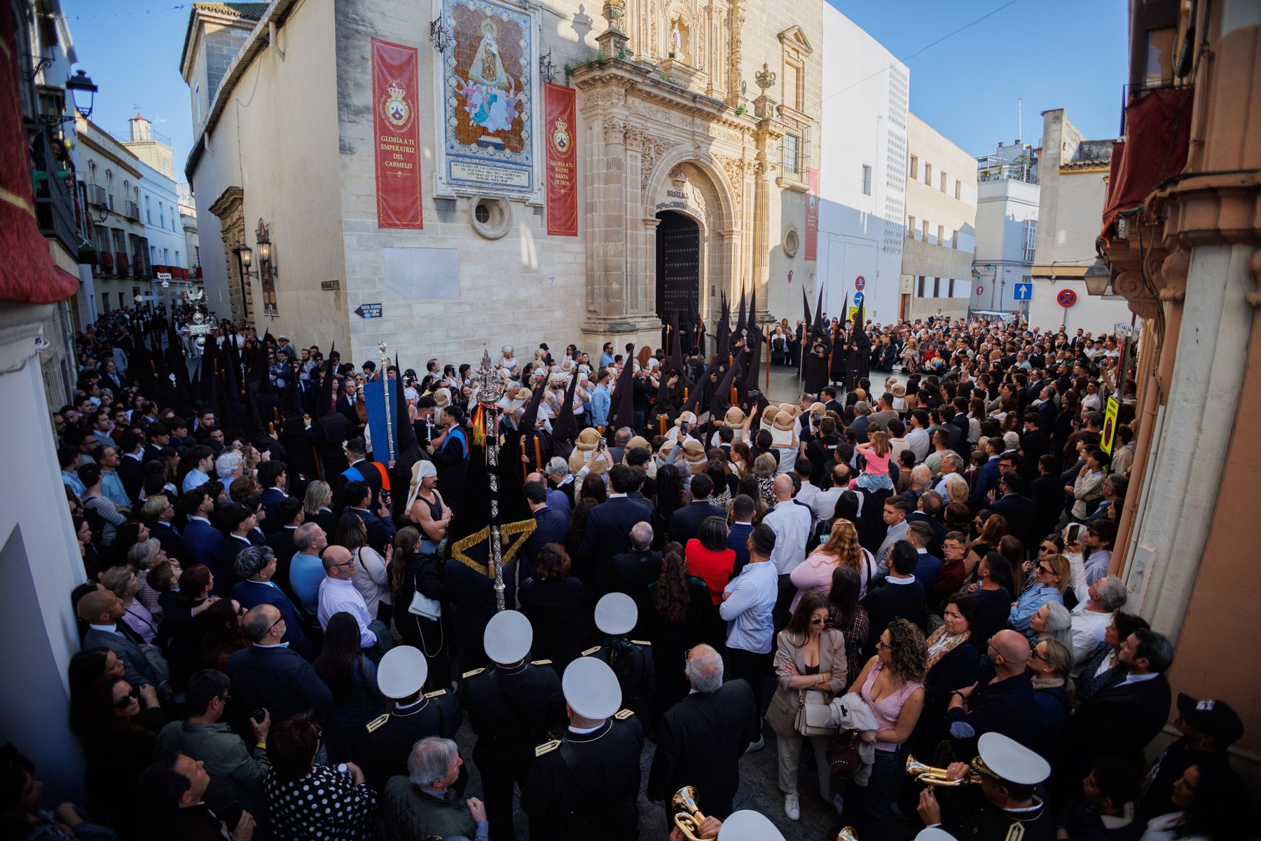 La Lanzada procesionando el Jueves Santo 