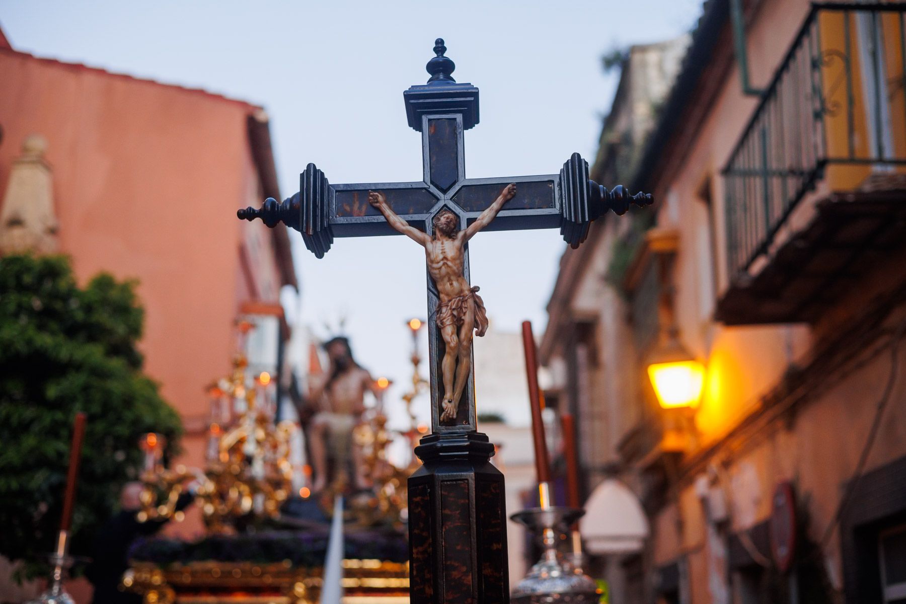 La Hermandad de Humildad y Paciencia por el barrio San Pedro, este Jueves Santo de 2026.