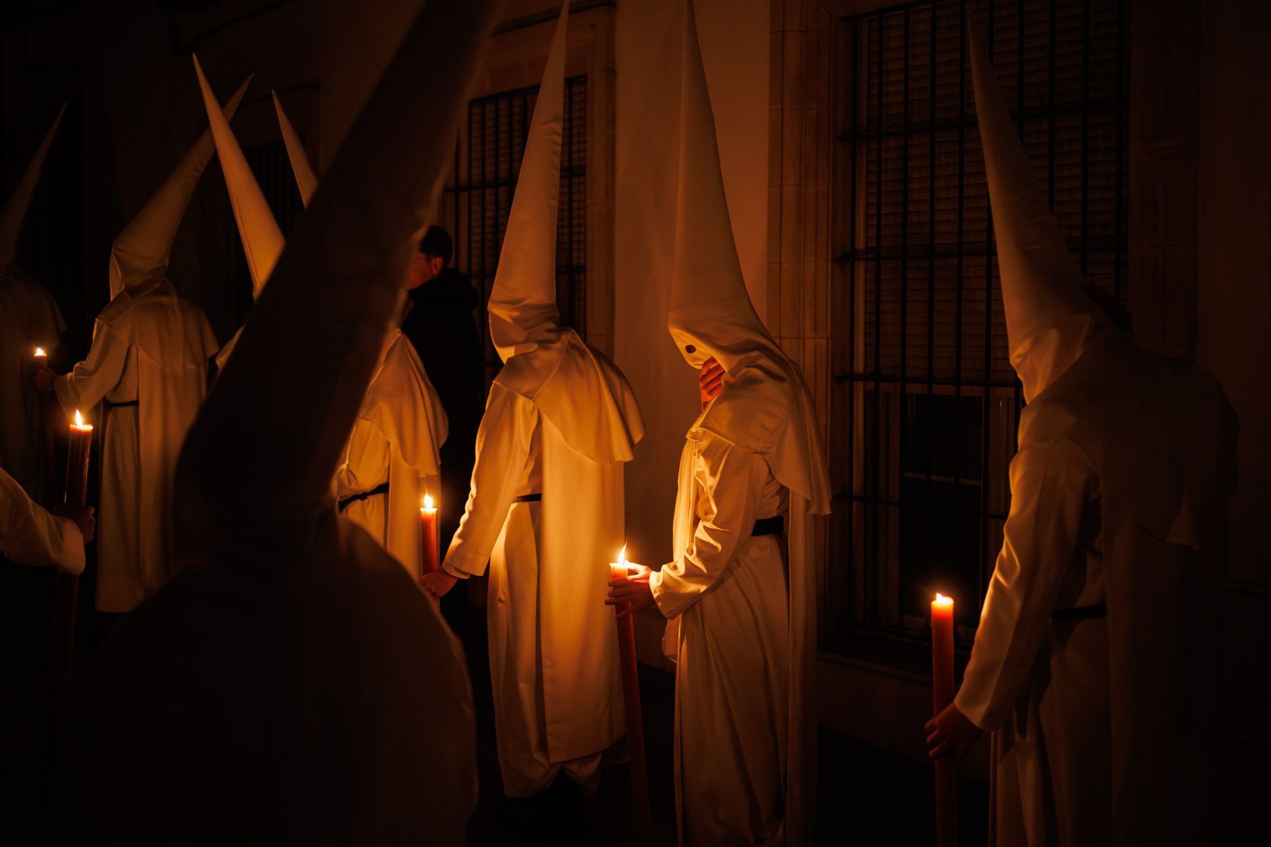 La Hermandad de Humildad y Paciencia por el barrio San Pedro este Jueves Santo de 2026.