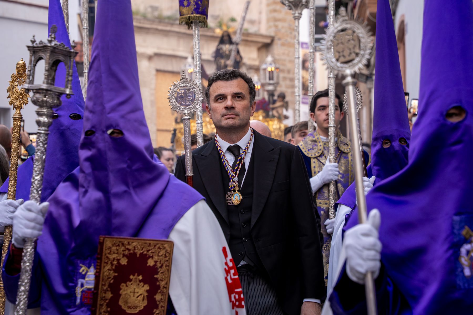 Jueves Santo de luz en Cádiz y Madrugada de silencio y recogimiento