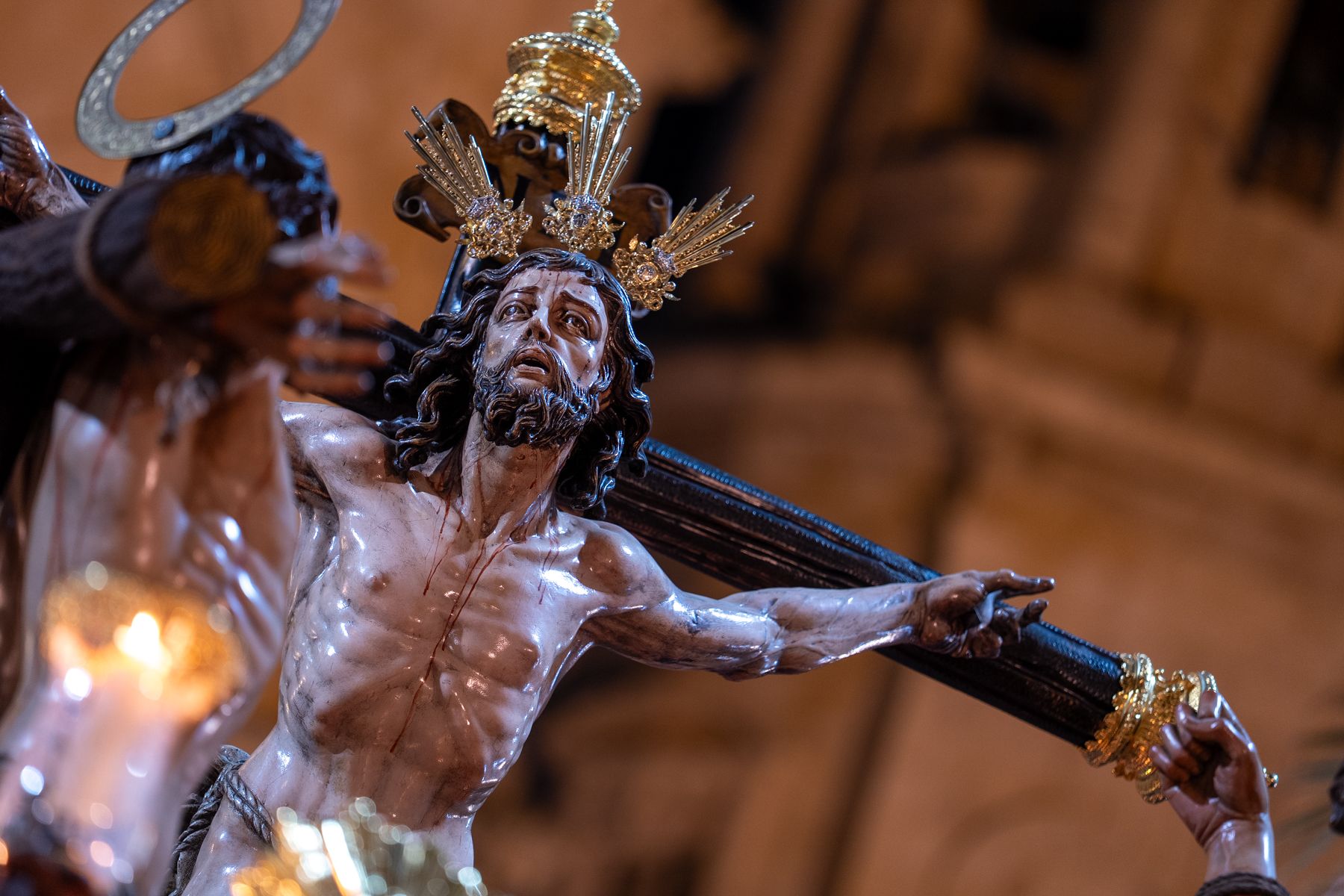Jueves Santo de luz en Cádiz y Madrugada de silencio y recogimiento