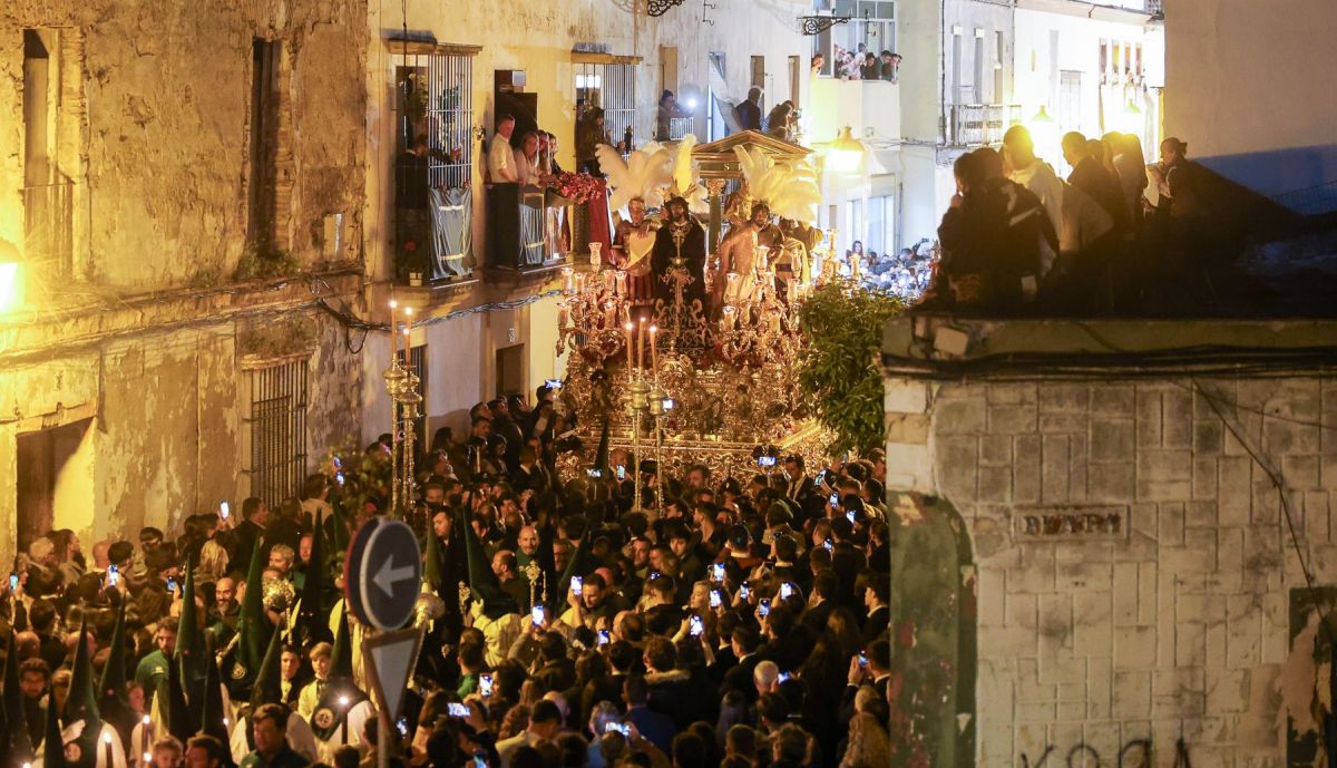 Las primeras horas de La Yedra en la calle, desde La Peña La Bulería en Jerez-