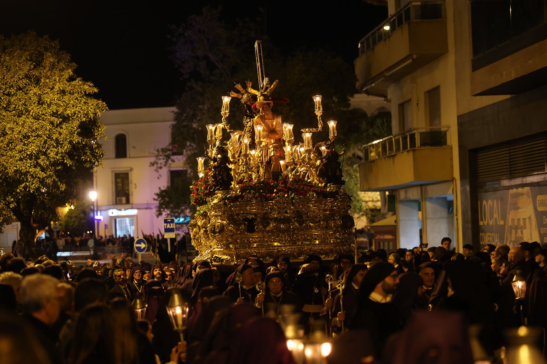 El Nazareno en la Madrugada de Jerez, en imágenes 