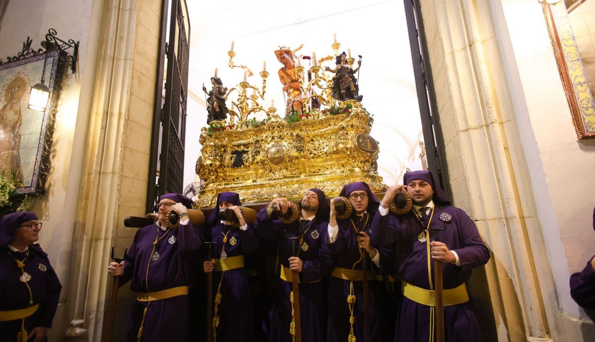 El Nazareno en la Madrugada de Jerez, en imágenes 