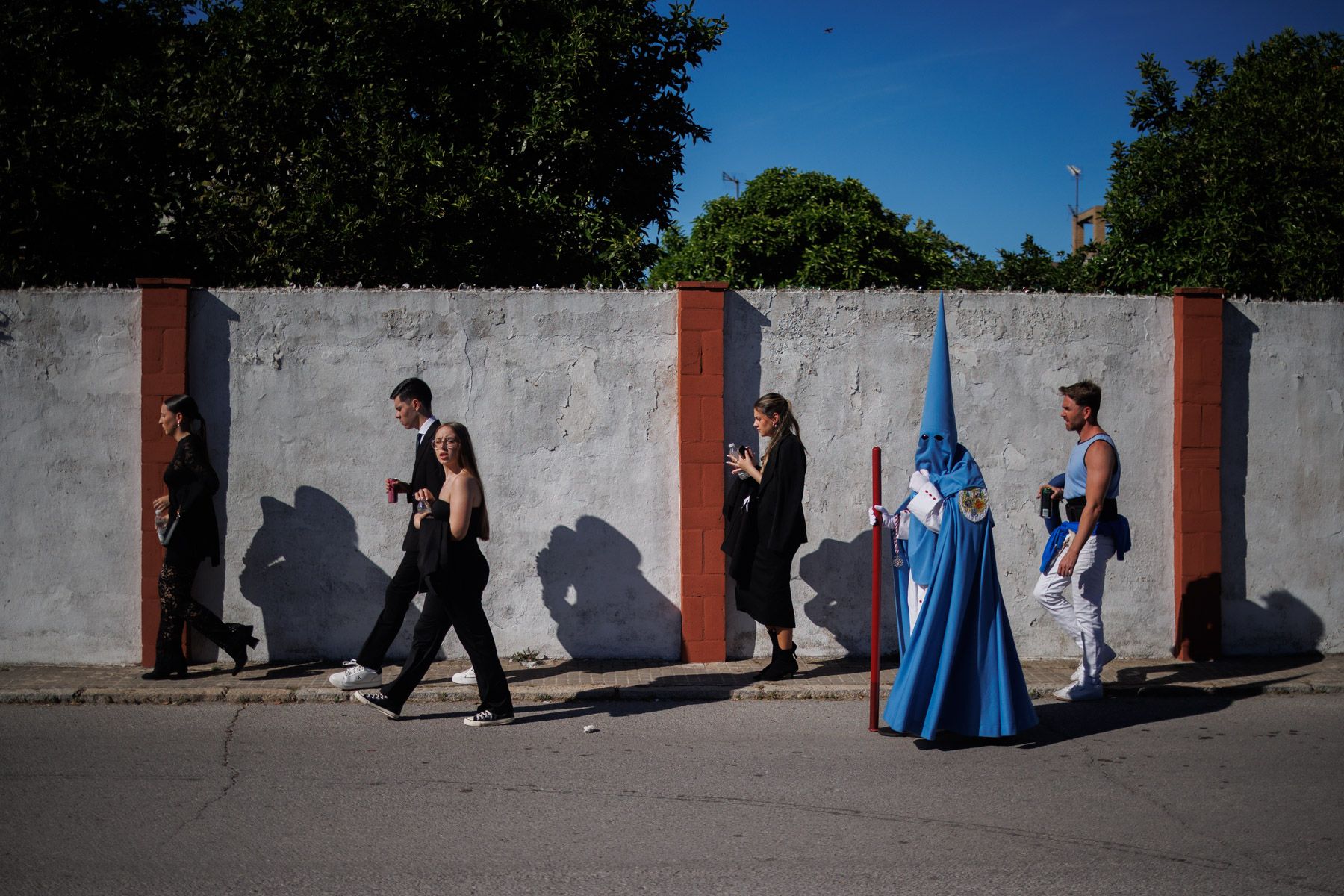 La Hermandad de la Exaltación en su salida este Viernes Santo
