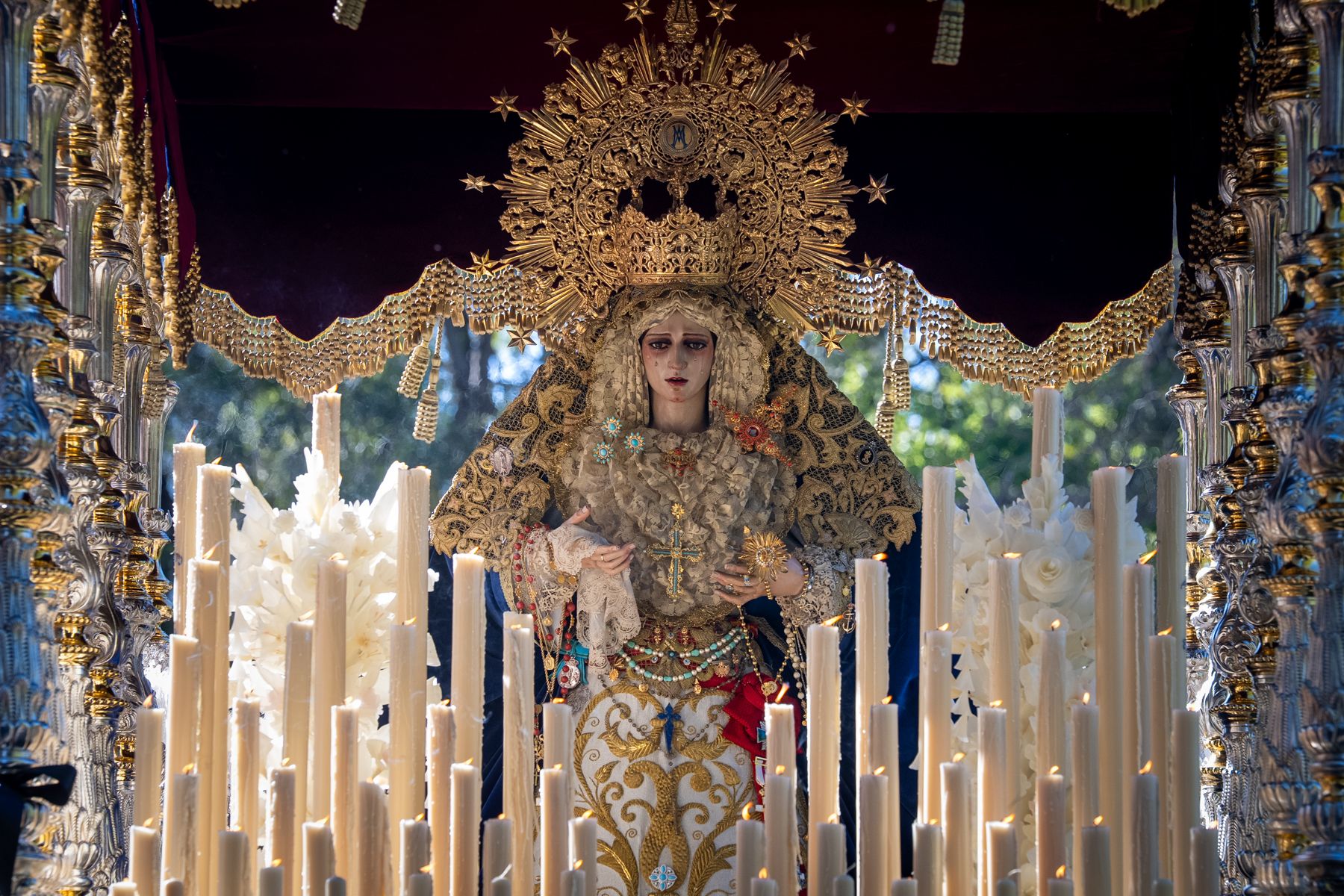 Viernes Santo en Cádiz  solemnidad entre Expiración, Descendimiento y Buena Muerte