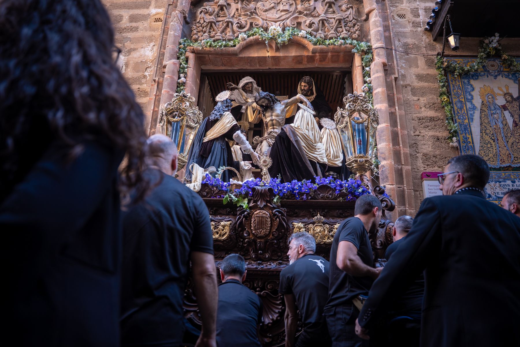 Viernes Santo en Cádiz  solemnidad entre Expiración, Descendimiento y Buena Muerte