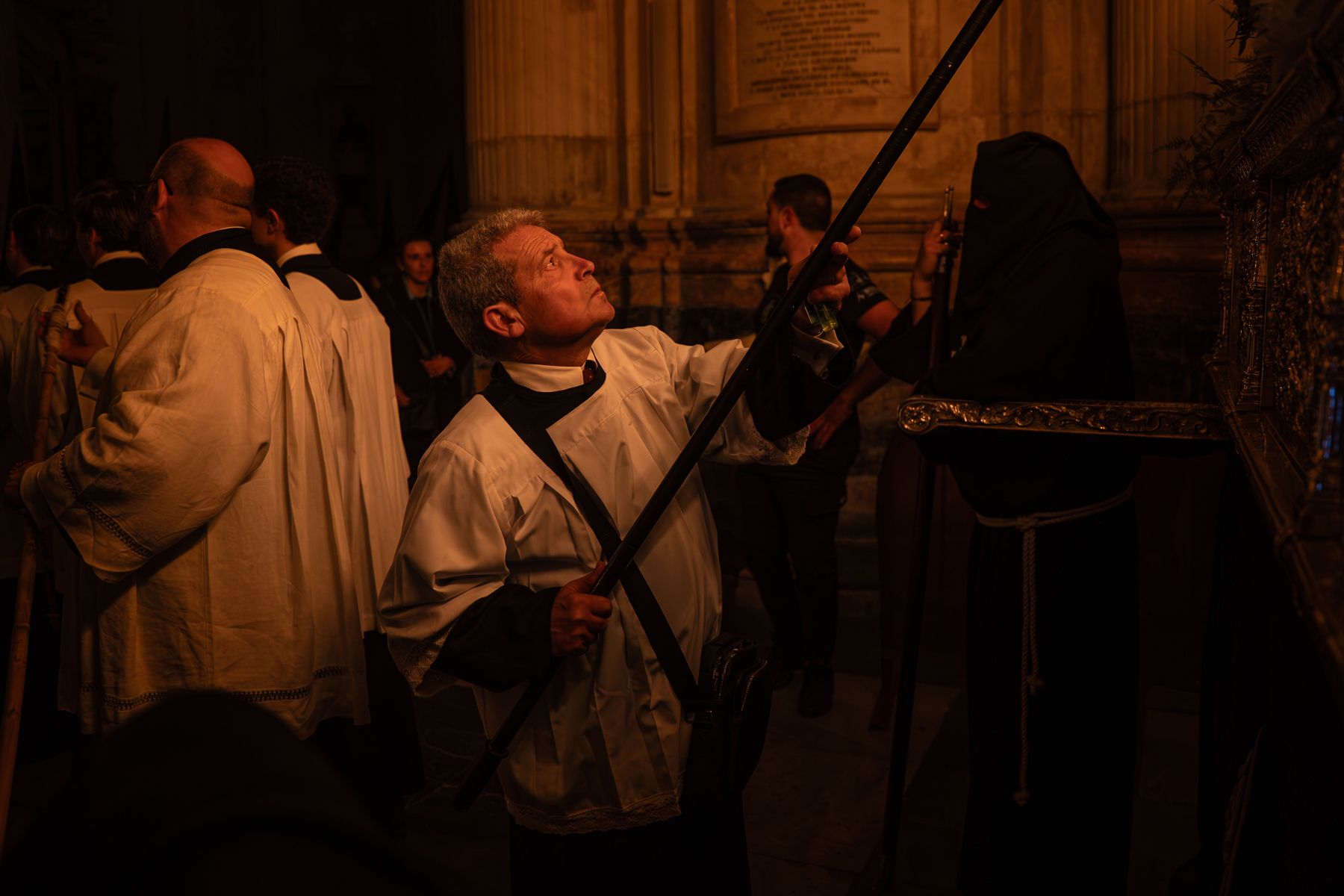 Viernes Santo en Cádiz  solemnidad entre Expiración, Descendimiento y Buena Muerte