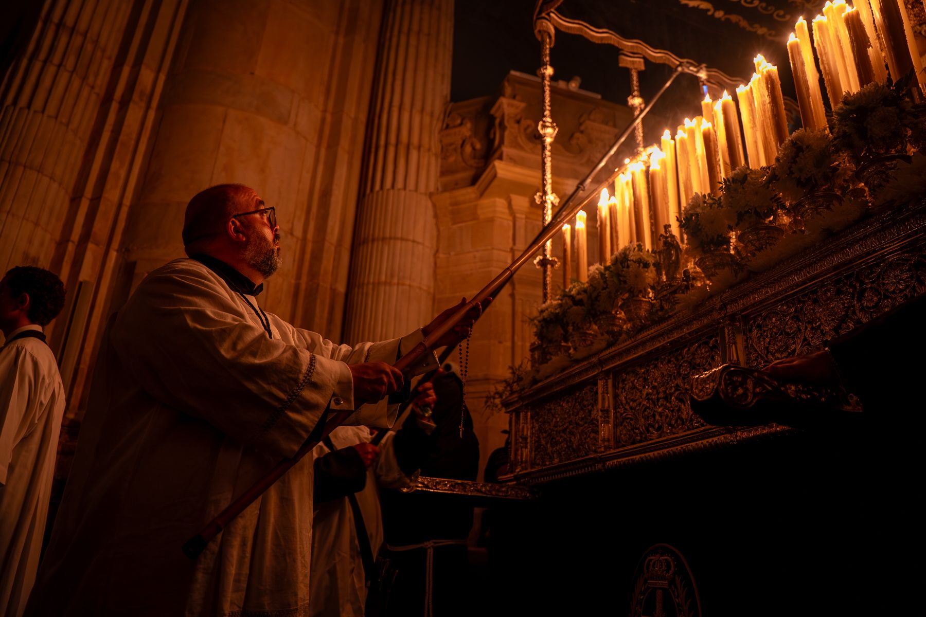 Viernes Santo en Cádiz  solemnidad entre Expiración, Descendimiento y Buena Muerte