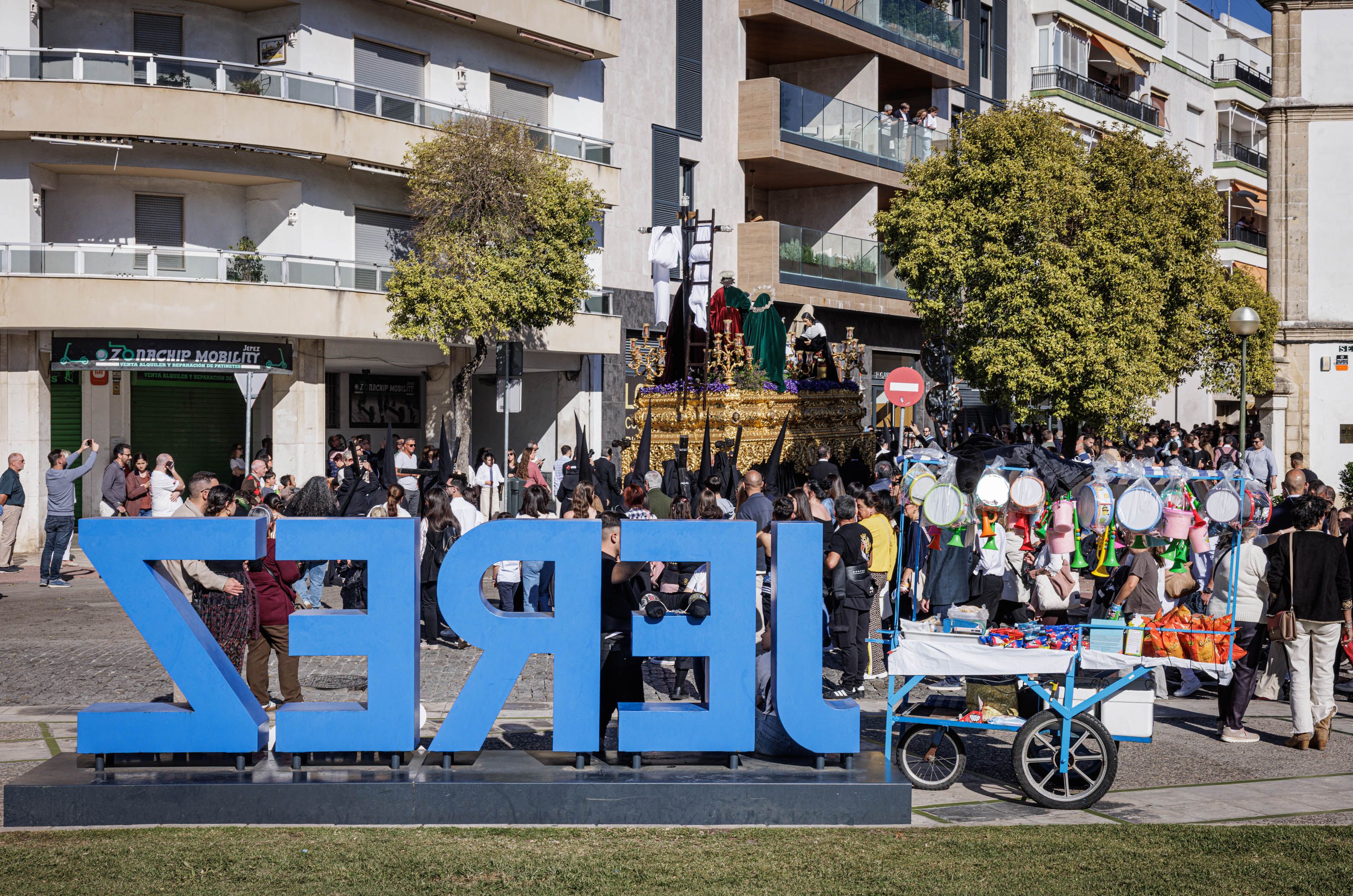 Santa Marta en procesión el Sábado Santo Santa Marta en procesión el Sábado Santo